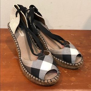 Burberry ribbon sandals
